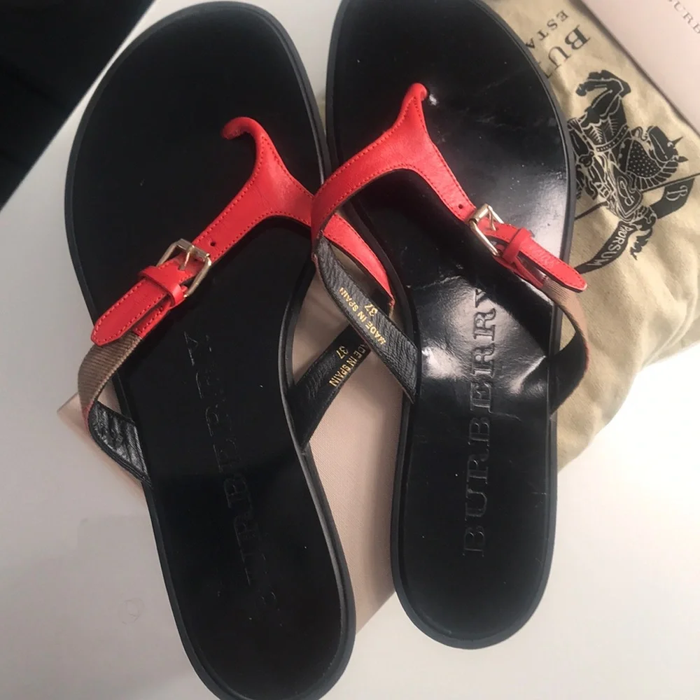Burberry sandals - Picture 2 of 4